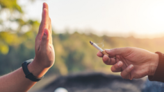 L’hypnose est-elle efficace pour arrêter de fumer