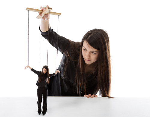 L'hypnose est-elle une forme de contrôle mental